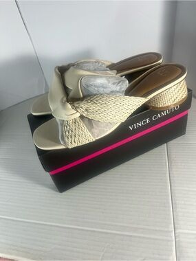 Vince Camuto size 12 good